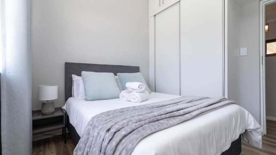 4 Bedroom Property for Sale in Sandbaai Western Cape